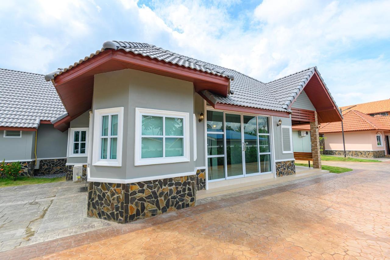 Pak Chong Avarin Resort מראה חיצוני תמונה
